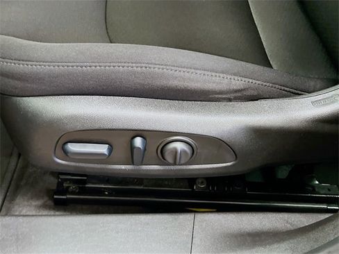 Used 2024 Chevrolet Malibu LT image 20