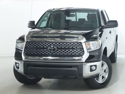 Used 2019 Toyota Tundra SR5 w/ SR5 Upgrade Package AWD/4WD image 3