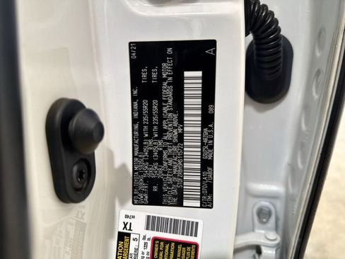 Used 2021 Toyota Highlander Platinum image 35