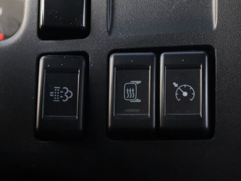 Used 2023 Chevrolet Low Cab Forward 5500XD image 22