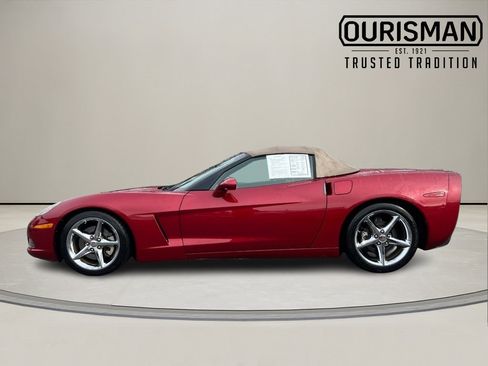 Used 2011 Chevrolet Corvette Convertible w/ Preferred Equipment Group image 3