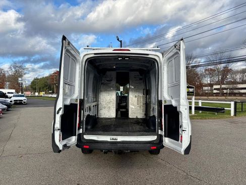 Used 2015 Ford Transit 250 130 Medium Roof image 27