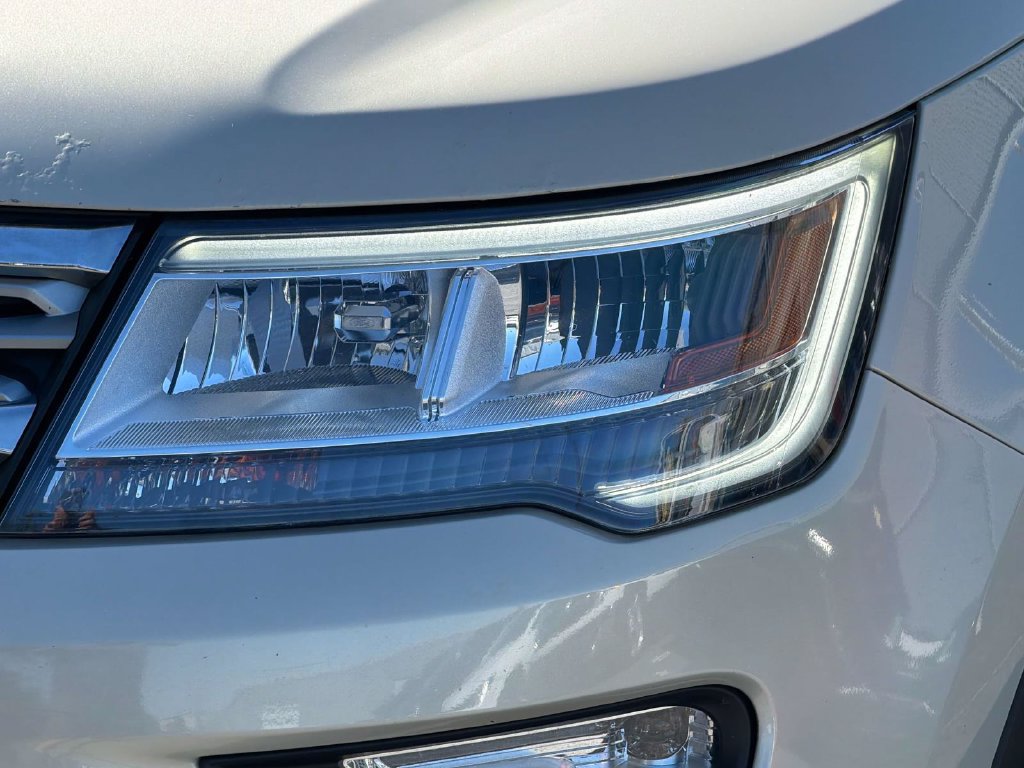 Used 2018 Ford Explorer Limited AWD/4WD image 8
