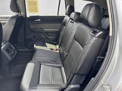 Used 2022 Volkswagen Atlas SEL AWD/4WD image 17