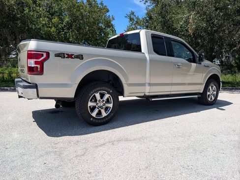 Used 2018 Ford F150 XLT w/ Equipment Group 302A Luxury AWD/4WD image 9