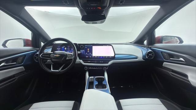 Used 2025 Chevrolet Equinox EV LT w/ Convenience Package FWD image 26