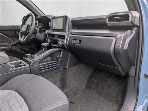 Used 2025 Toyota 4Runner 4WD image 19