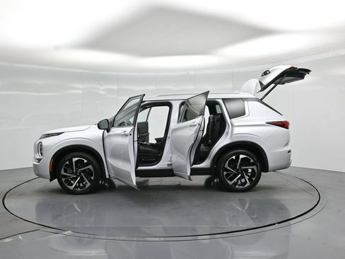 Used 2024 Mitsubishi Outlander SEL FWD image 33