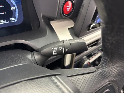 Certified 2024 Toyota Tacoma TRD Off-Road image 21