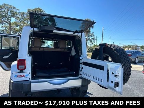 Used 2015 Jeep Wrangler Unlimited Sahara w/ Connectivity Group image 16