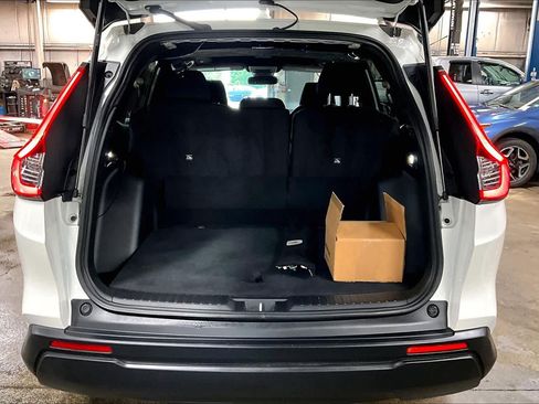 Used 2025 Honda CR-V EX image 29