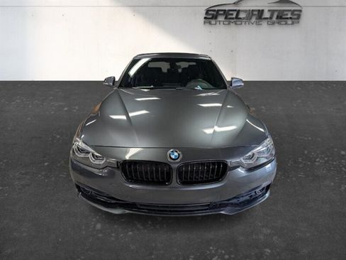 Used 2018 BMW 330i Sedan w/ Convenience Package RWD image 6