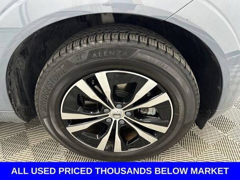 Used 2023 Volvo XC60 B5 Core AWD/4WD image 14