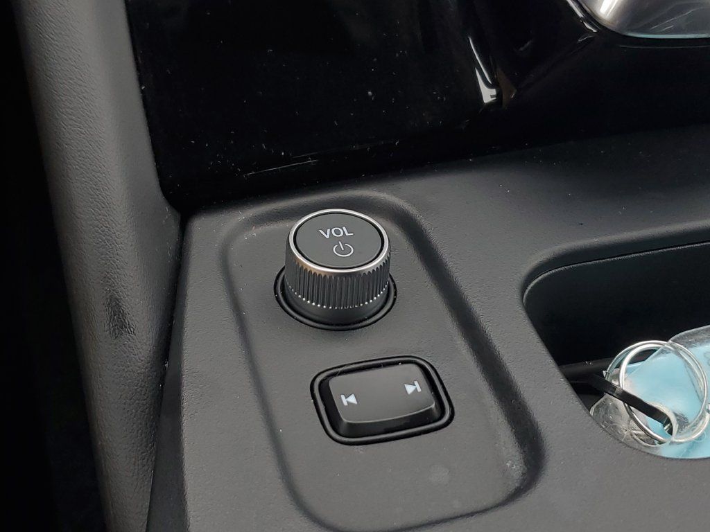 Certified 2026 Acura MDX w/ Technology Package FWD image 29