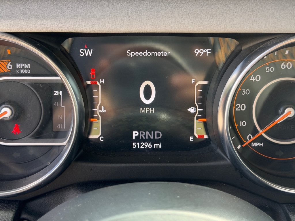 Used 2022 Jeep Gladiator Overland AWD/4WD image 16