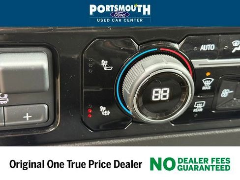 Used 2025 Chevrolet Silverado 1500 LT image 10