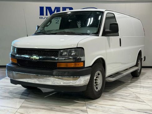 Used 2019 Chevrolet Express 2500 w/ Driver Convenience Package image 2