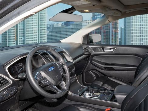 Used 2020 Ford Edge SEL w/ Convenience Package image 9