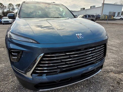 New 2025 Buick Enclave Preferred w/ Power Package image 2