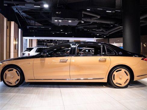 Used 2023 Mercedes-Benz Maybach S 680 4MATIC image 26