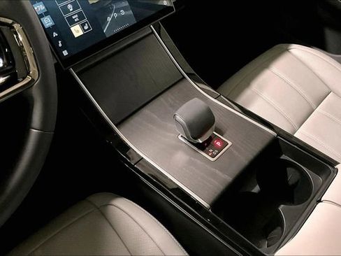 Certified 2024 Land Rover Range Rover Evoque S image 19