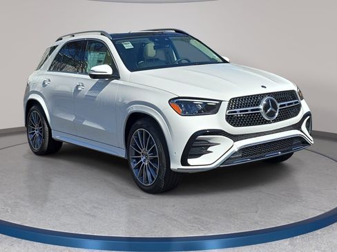 New 2026 Mercedes-Benz GLE 450 4MATIC image 3
