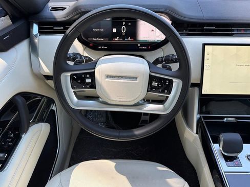 New 2026 Land Rover Range Rover SE AWD/4WD image 16