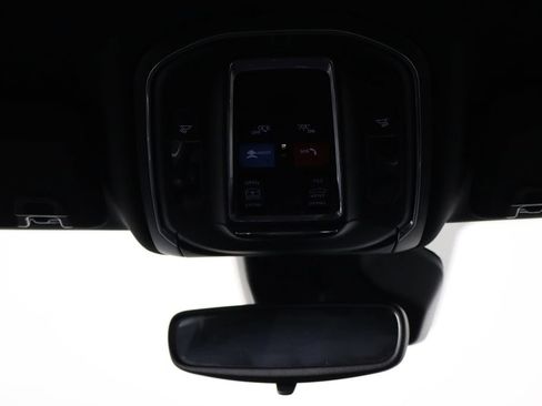 Used 2024 Jeep Grand Cherokee Laredo X RWD image 24