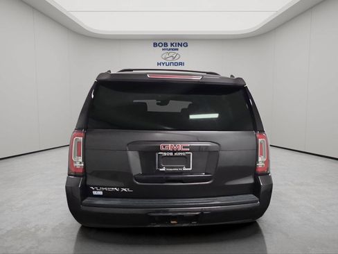 Used 2018 GMC Yukon XL SLT w/ Open Road Package AWD/4WD image 4
