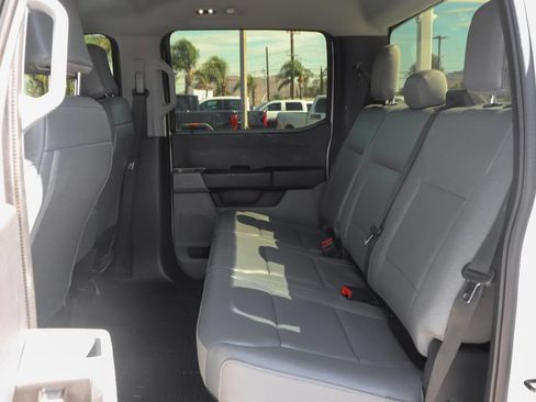 Used 2023 Ford F550 2WD Crew Cab Super Duty image 33