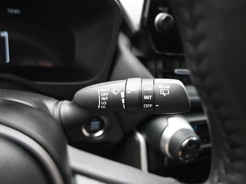 Used 2025 Toyota RAV4 Limited FWD image 36