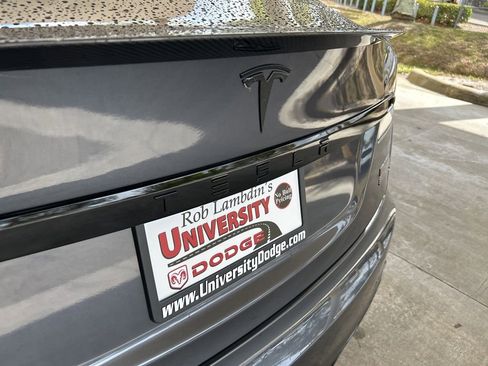 Used 2022 Tesla Model S Plaid image 22