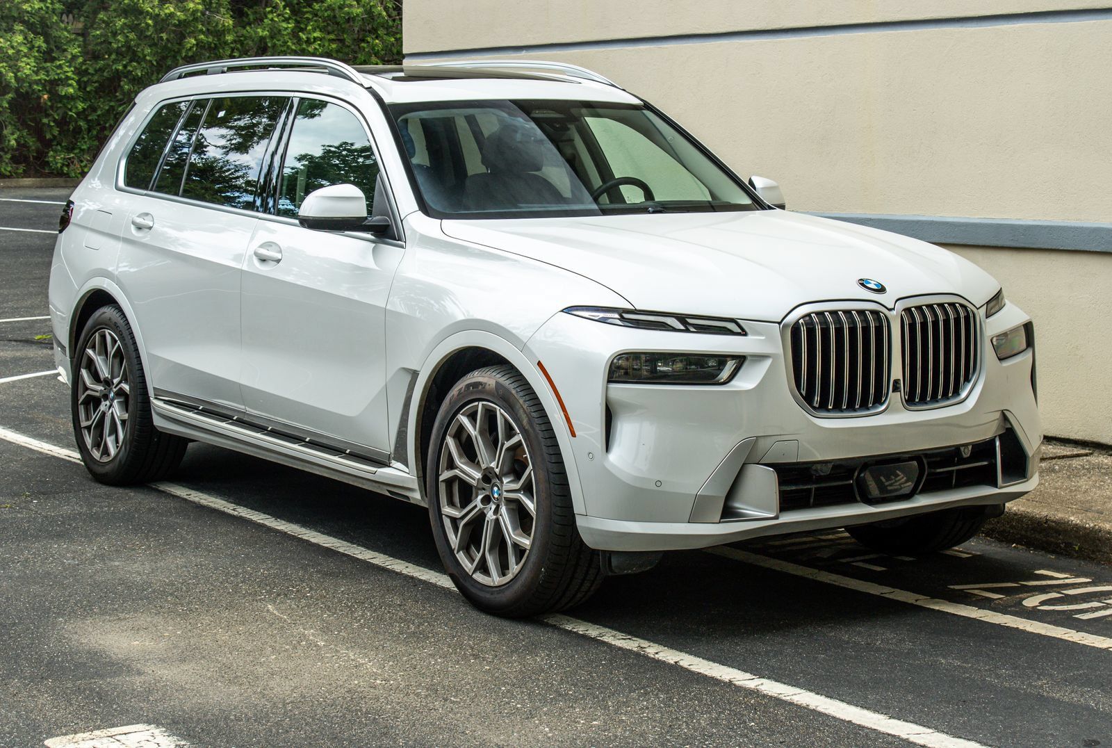 Used 2024 BMW X7 xDrive40i AWD/4WD image 10