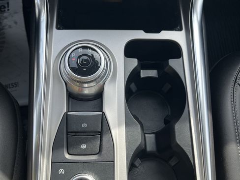 Used 2024 Ford Explorer XLT w/ Equipment Group 202A image 28