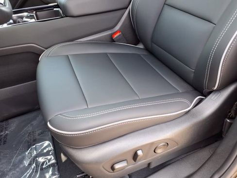 New 2026 Chevrolet Silverado EV LT AWD/4WD image 18