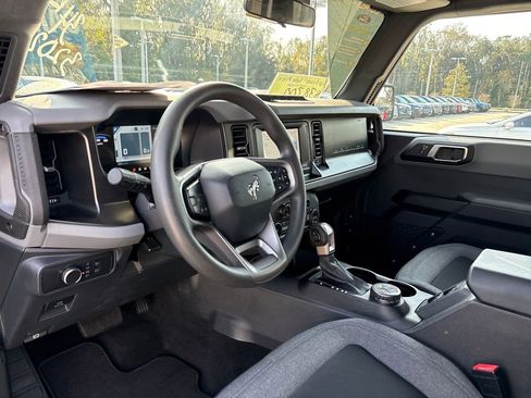 Used 2022 Ford Bronco 4-Door w/ Sasquatch Package image 7