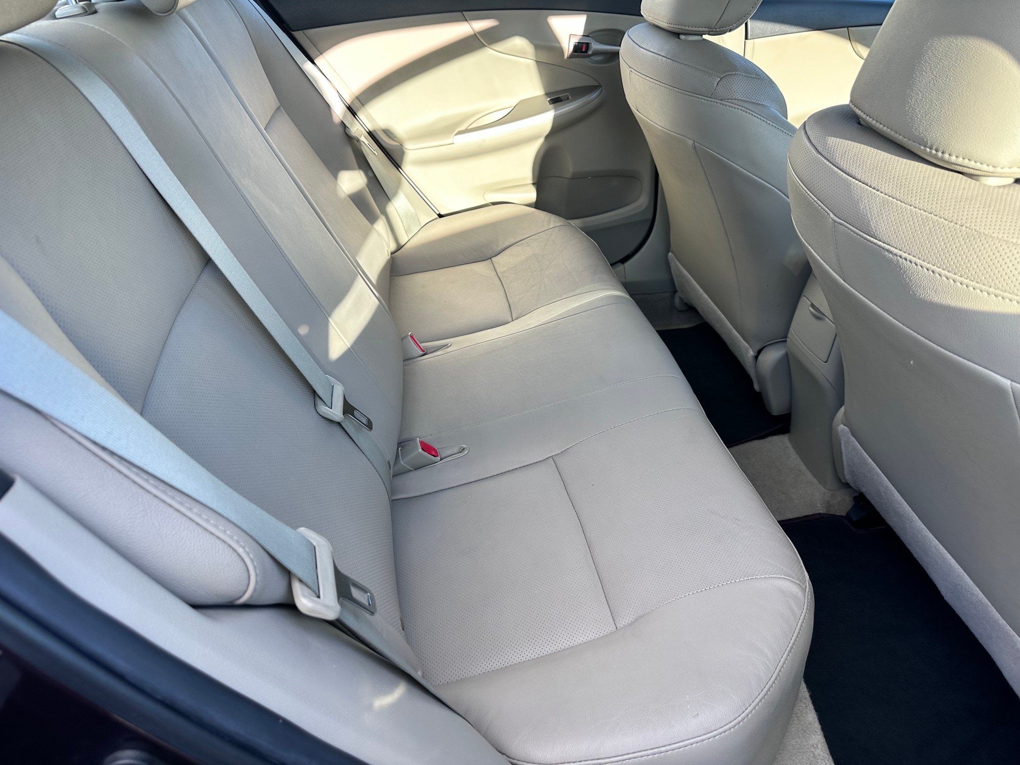 Used 2013 Toyota Corolla LE Special Edition FWD image 8