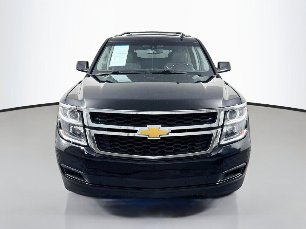 Used 2019 Chevrolet Suburban LS AWD/4WD image 8