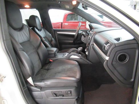 Used 2010 Porsche Cayenne GTS AWD/4WD image 26