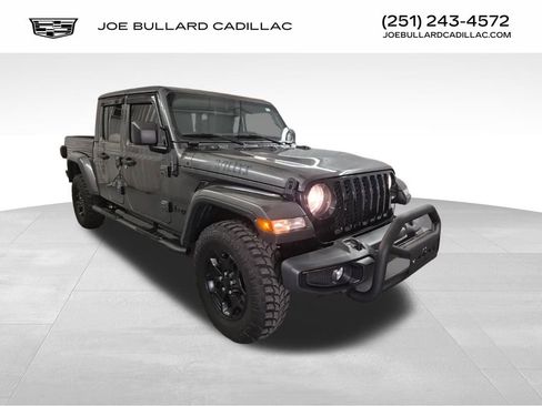 Used 2021 Jeep Gladiator Willys image 1