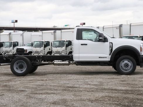New 2025 Ford F550 4x4 Regular Cab Super Duty image 6