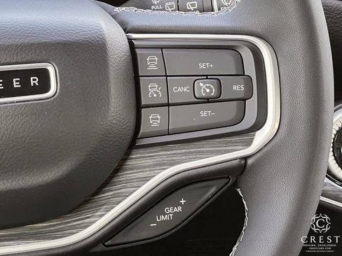 Used 2022 Jeep Wagoneer Series III image 15