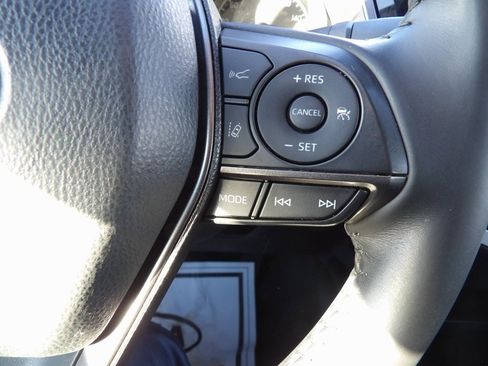 Used 2021 Toyota Camry SE image 15