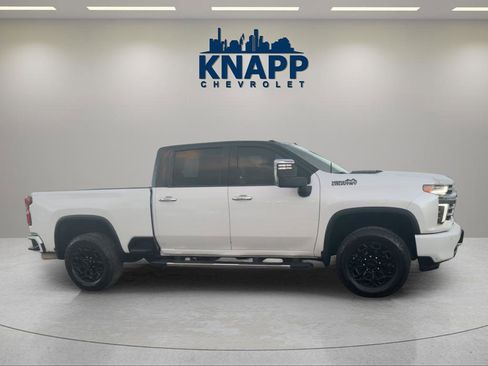 Used 2022 Chevrolet Silverado 2500 High Country w/ Technology Package image 6