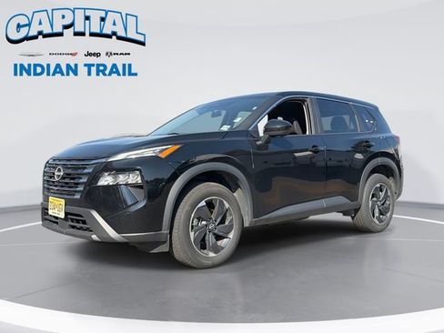Used 2024 Nissan Rogue SV AWD/4WD image 1