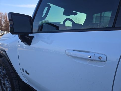 Used 2025 GMC Hummer EV 3X image 31