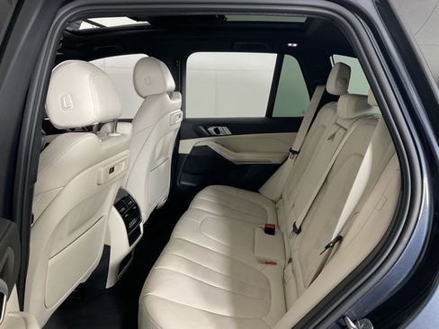 Certified 2022 BMW X5 xDrive40i w/ Parking Assistance Package image 32