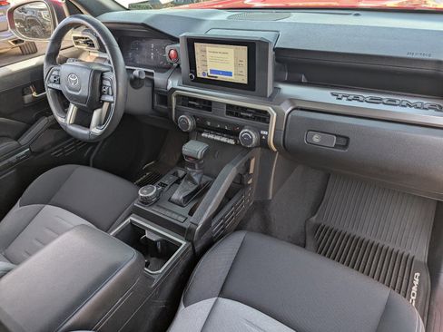 Used 2024 Toyota Tacoma TRD Sport image 13