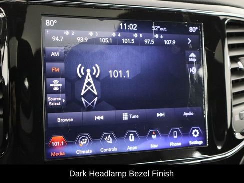 Used 2020 Jeep Grand Cherokee Altitude image 32