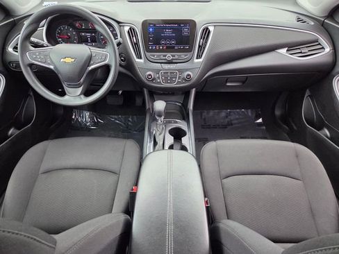 Used 2024 Chevrolet Malibu LT image 16
